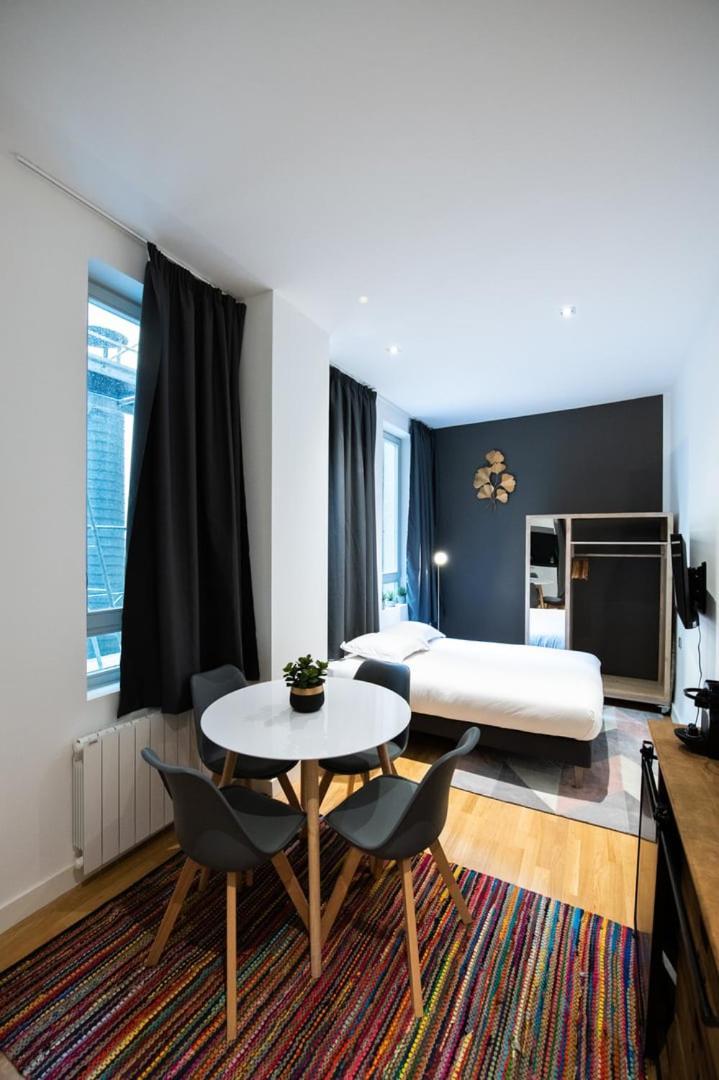 Le St Germain - Petillant Studio Decore Avec Gout En Centre-Ville Lyon Bagian luar foto